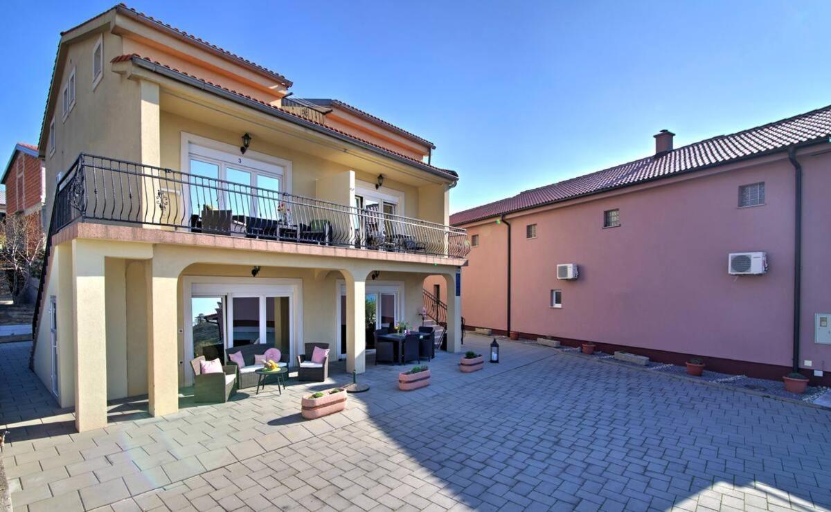 Apartments Prpic 1,Senj Senj  Buitenkant foto
